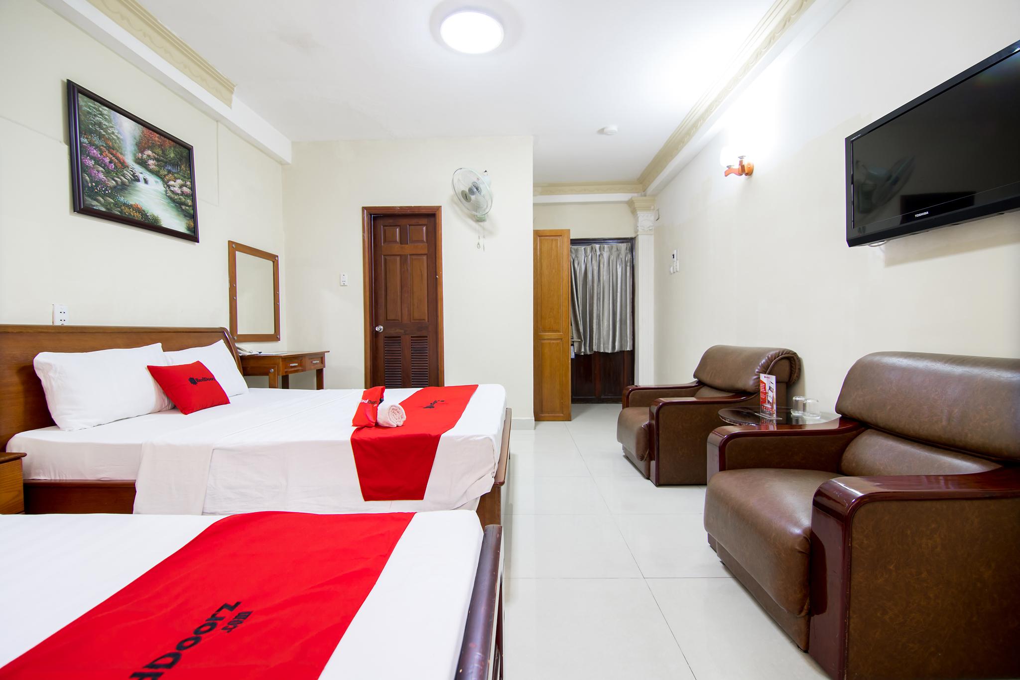 Reddoorz Plus @ Pham Ngu Lao 2 Cidade de Ho Chi Minh Exterior foto