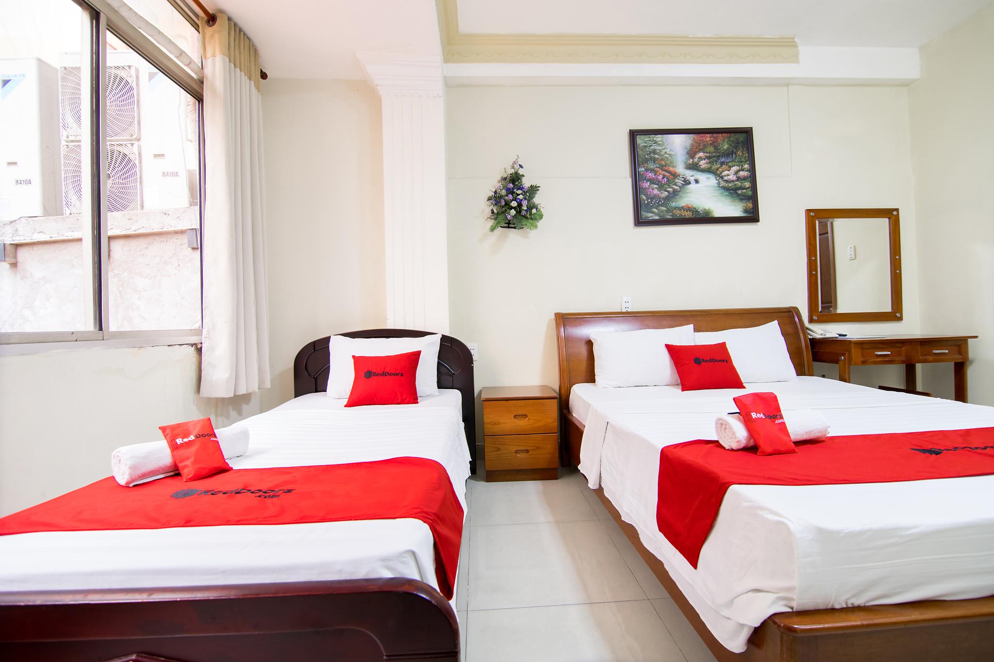 Reddoorz Plus @ Pham Ngu Lao 2 Cidade de Ho Chi Minh Exterior foto