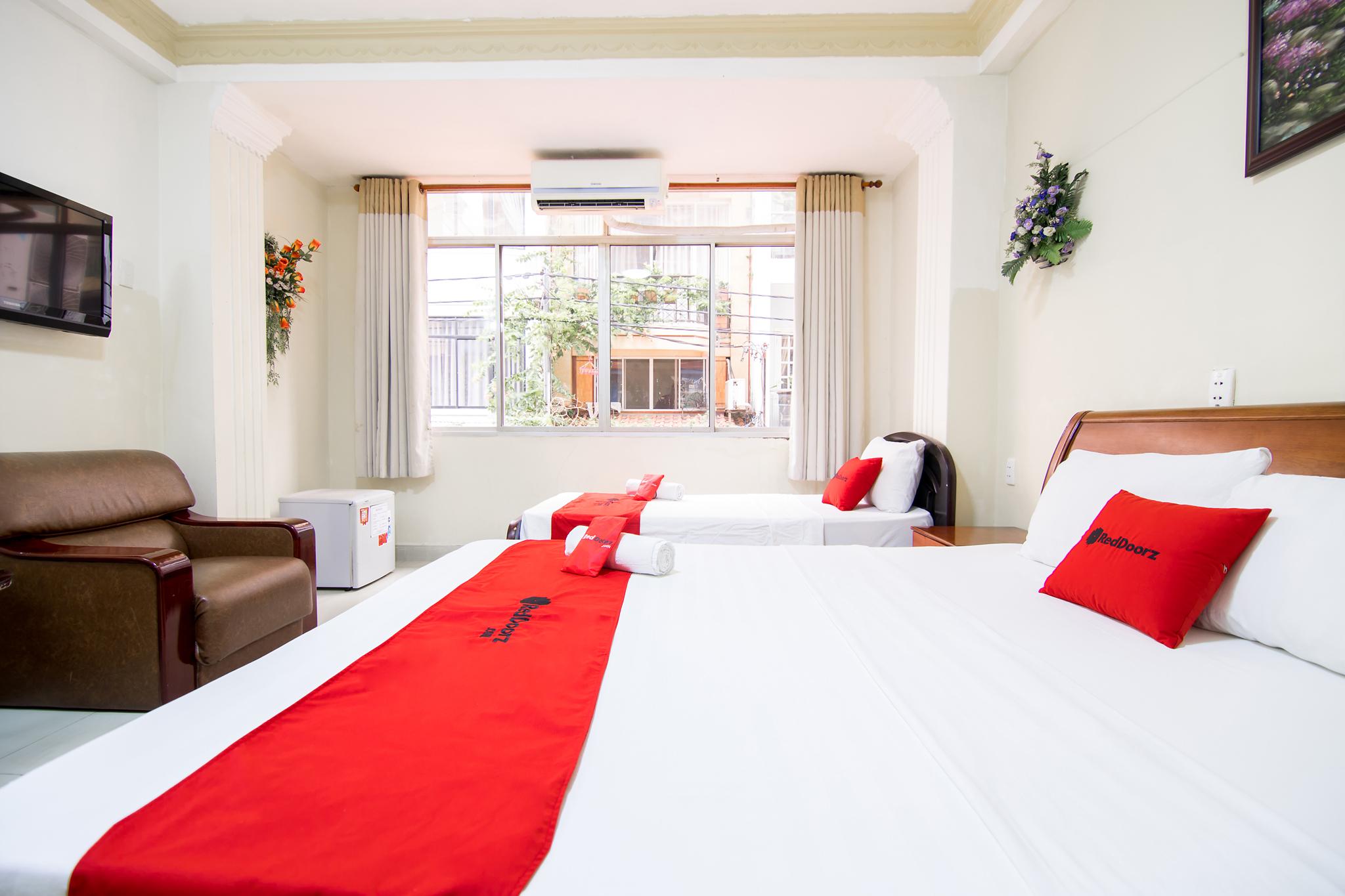 Reddoorz Plus @ Pham Ngu Lao 2 Cidade de Ho Chi Minh Exterior foto